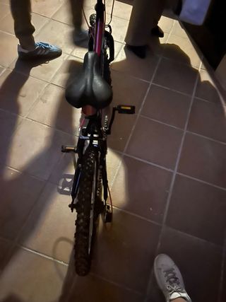 Bicicleta infantil 6-8 años con cambios y amortig