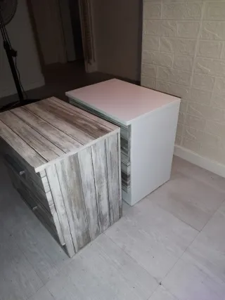 Mesitas de noche madera y blanco