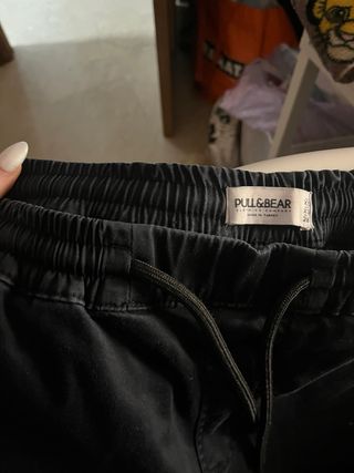 Pantalón largo Pull&Bear negro talla XS