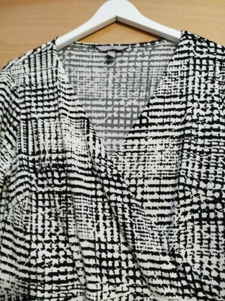 Vestido estampado mujer blanco y negro