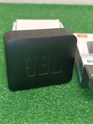 Altavoz JBL GO Essential 2