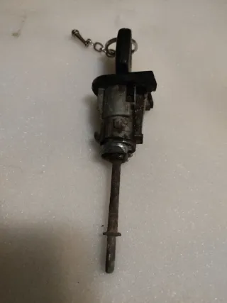 Bombín Cierre Seat Ibiza