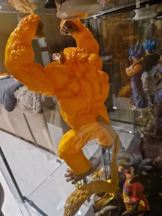 Figura Ozaru Dorado 40cm Dragon Ball