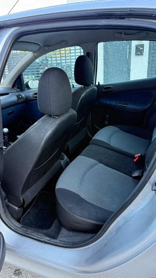 Peugeot 206 (Pegatina B)