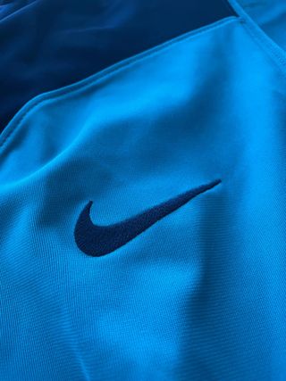 chaqueta de viaje oficial FC Barcelona 22-23