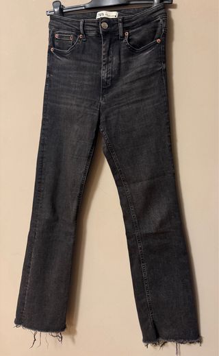 Jeans cropped negro ‘Zara’
