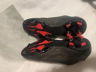 Botas de fútbol Adidas sin cordones