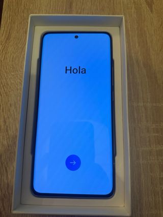 Móvil Oppo Reno10 5G “prácticamente nuevo”