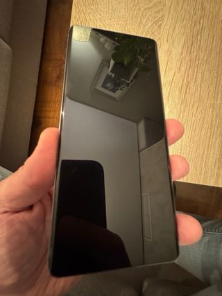 Móvil Oppo Reno10 5G “prácticamente nuevo”