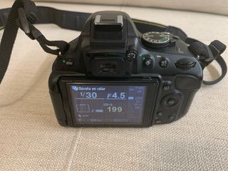 Cámara Réflex Nikon D5100 + Objetivo