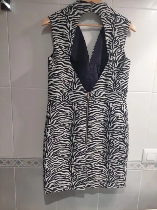 Vestido Karen Millen cebra