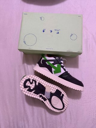 Scarpe Off-White nere e verdi