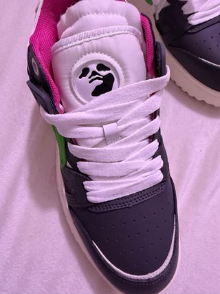 Scarpe Off-White nere e verdi