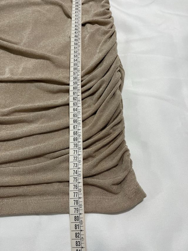 Forever 21 vestido camel lurex M