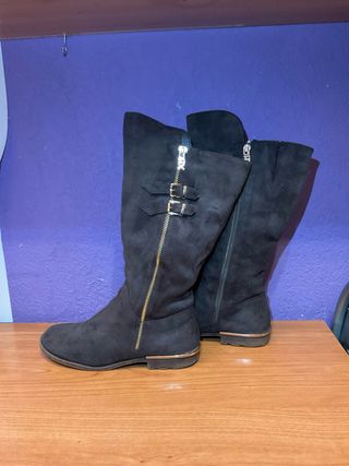 Botas altas negras talla 37