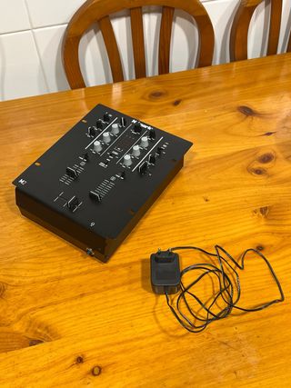 Mesa de Mezcla Numark M2 Negra