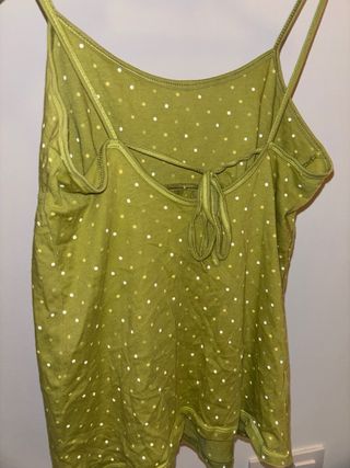 Top verde con lunares