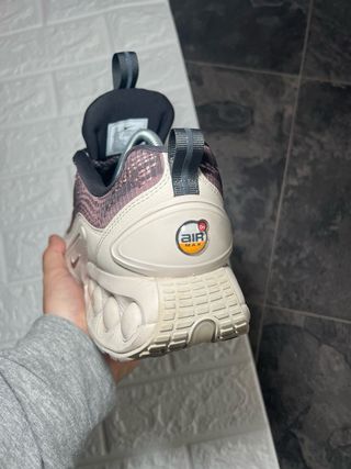 Sneakers Nike Dn SP “Smokey Edition” Dark Mauve