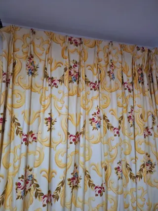 Cortine a doppio pannello per soggiorno con stampa floreale gialla