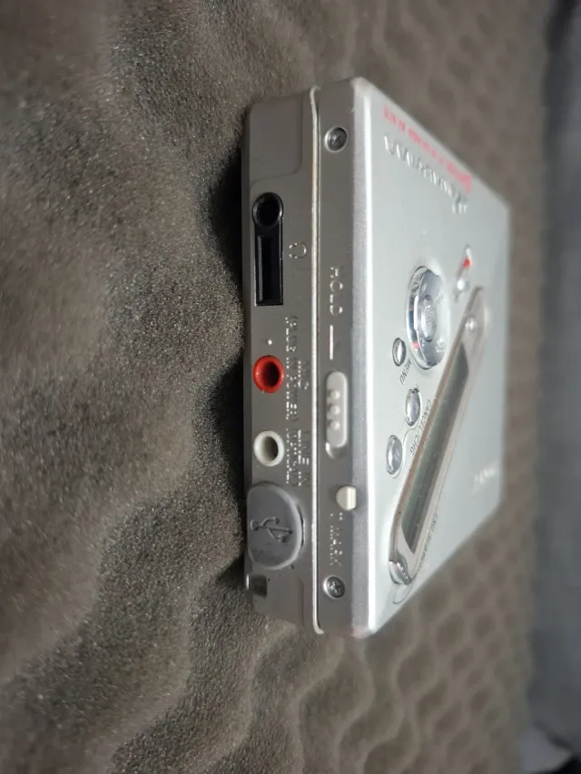 Sony Walkman Net MD MZ-N710 Prata