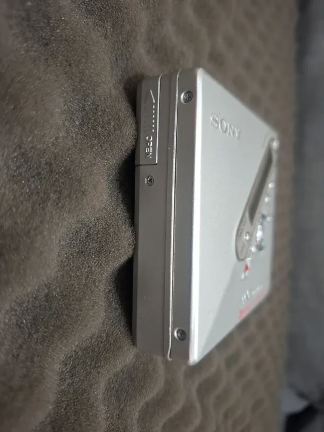 Sony Walkman Net MD MZ-N710 Prata