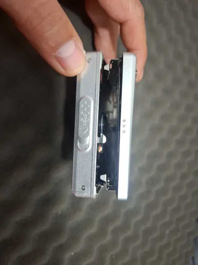 Sony Walkman Net MD MZ-N710 Prata