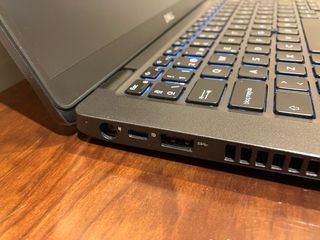 Portátil Dell Latitude 5400 i5 16gb FHD HDMI