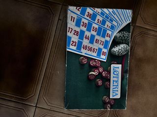 Juego de Lotería con Cartas y Fichas