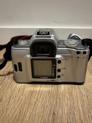 Cámara Canon EOS 300v Plata