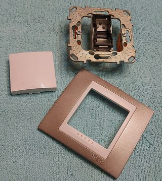 Conmutador Schneider Gris Plata