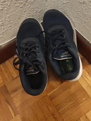 Zapatillas Reebok Azul y Blanco