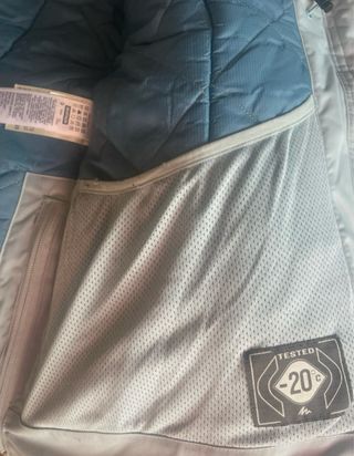 Abrigo de nieve azul