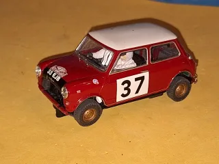 Scalextric C2919 Mini Cooper S Rallye Montecarlo