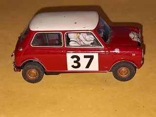 Scalextric C2919 Mini Cooper S Rallye Montecarlo