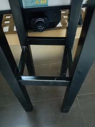 Banquetas altas de metal negras