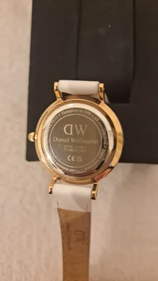 Reloj Daniel Wellington Blanco y Dorado