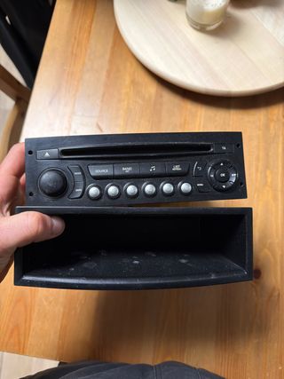 Radio Peugeot Partner de origen recambio original