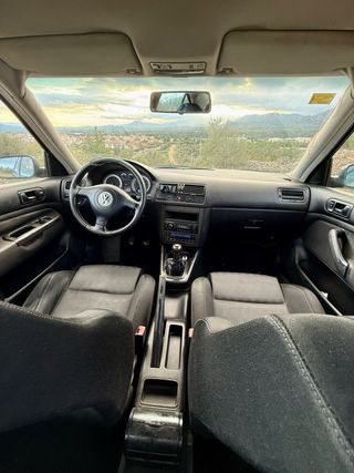 Volkswagen Bora 2000