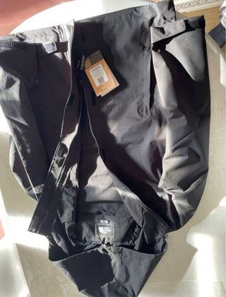 Cortavientos The North Face Negro