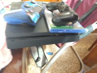 PS4 (PlayStation 4) + Mando FC 24