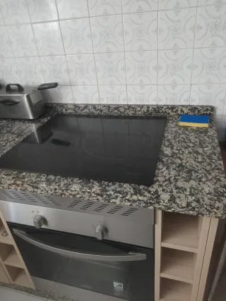 Casa con 154 m cons. dos plantas sótano 1oo m