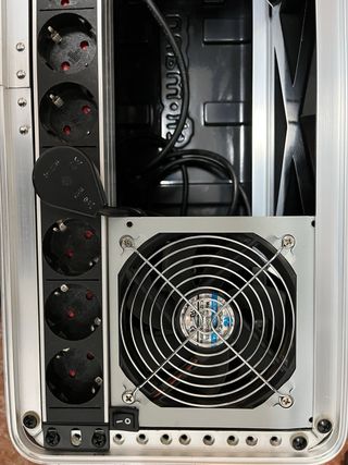 Mixer digitale Soundcraft UI24R + Accessori