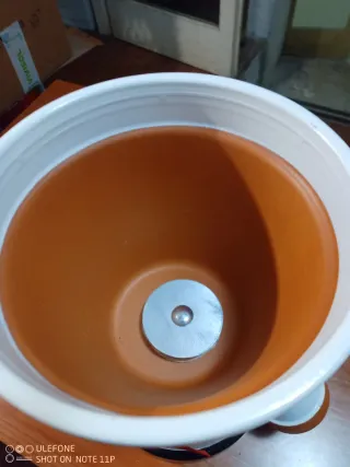 Vaso decorativo di terracotta. Diametro 19