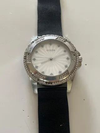 Reloj Guess Plata y Negro