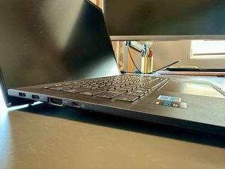 ASUS ExpertBook B9 B9400CE • i7 • 16GB • 1TB SSD