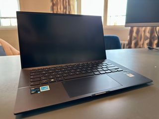 ASUS ExpertBook B9 B9400CE • i7 • 16GB • 1TB SSD