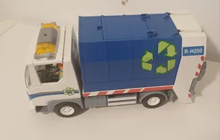 Camión de basura Playmobil con contenedores