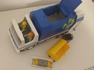 Camión de basura Playmobil con contenedores