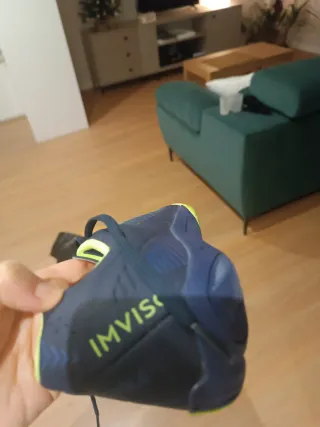 Deportivas Fútbol Sala Decathlon sin usar