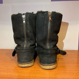 Botines negros con pelo